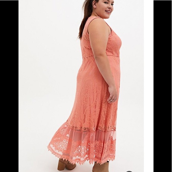 🌻NWT TORRID🌻 2X(18-20) CORAL FLORAL LACE OVERLAY w/FULL SLIP MAXI DRESS - Picture 5 of 15